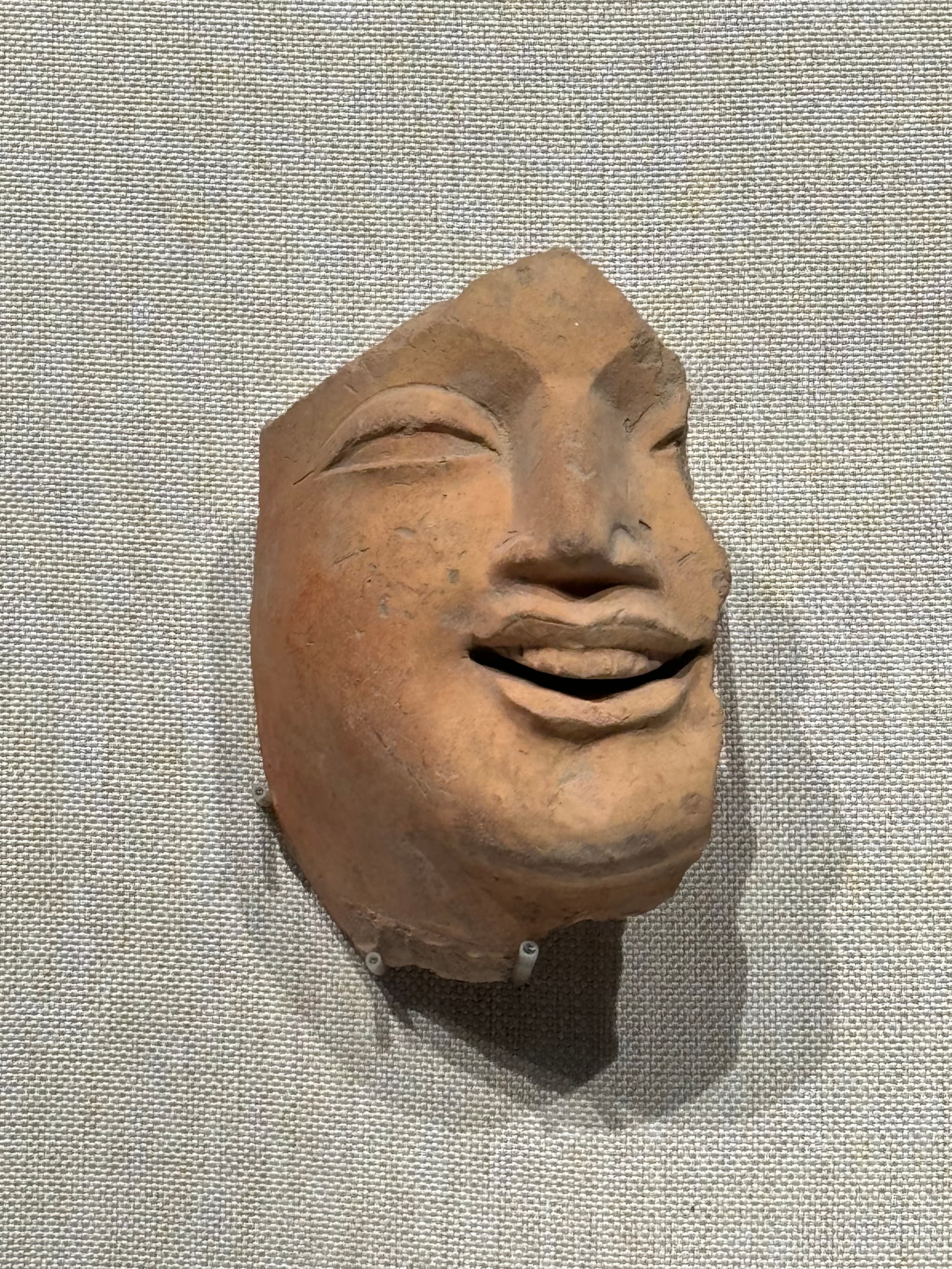 笑